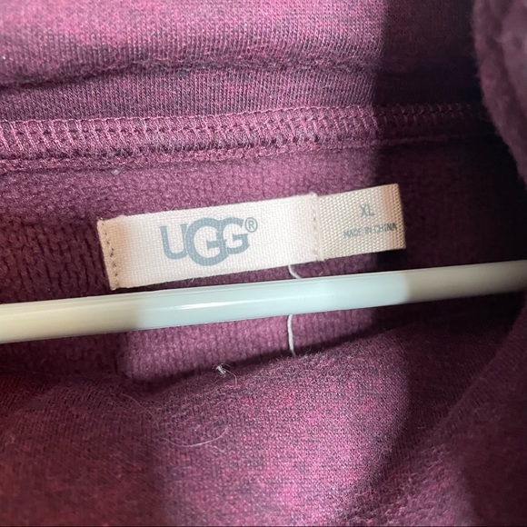 UGG Maroon Cowl Neck Pullover Sweatshirt 3/4 Sleeves Size XL - Picture 6 of 10
